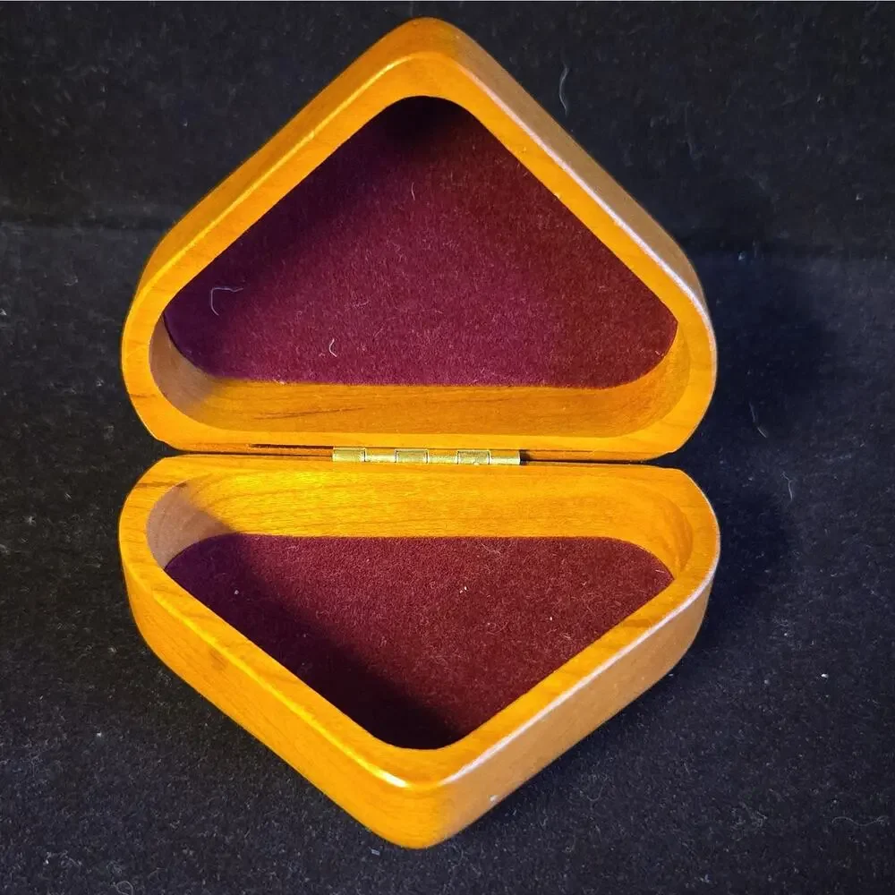 Vintage Wooden Heart Trinket Box Laser Etched Teddy Bear Jewelry Keepsake Case